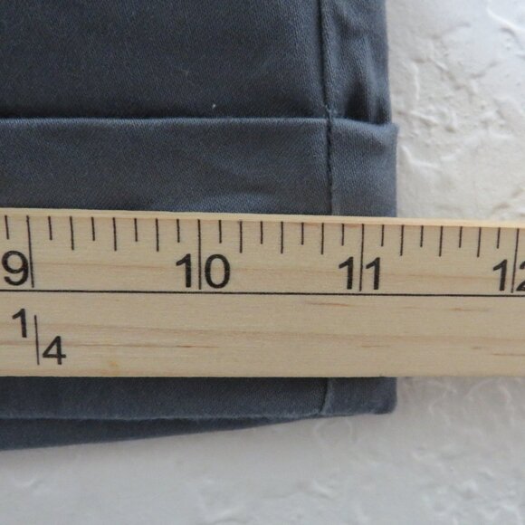 New York & Company* Women's 2" Belt Loop Multipocketed Gray Chino Shorts~ Size 2 - Picture 8 of 10